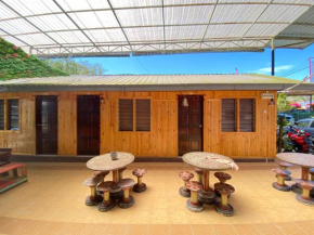 Aiza Homestay Opposite Abang Strawberry Taman Sedia